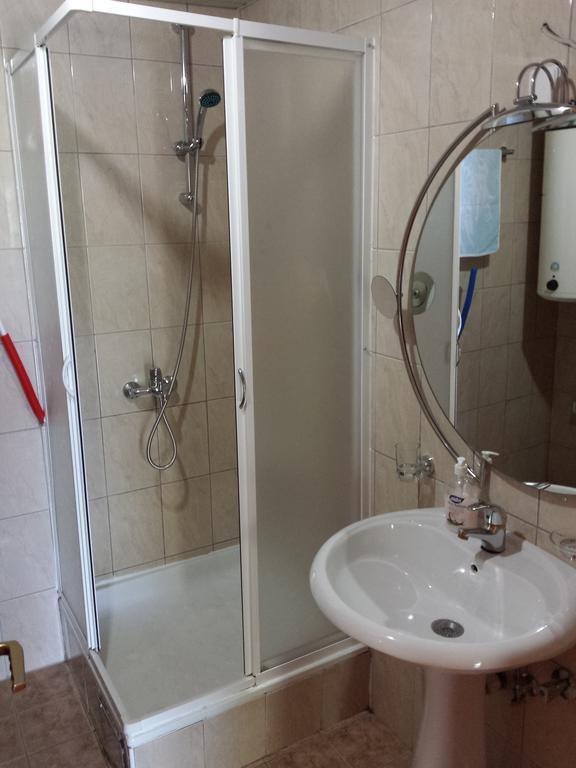 Gjole Apartments Лагадин Номер фото