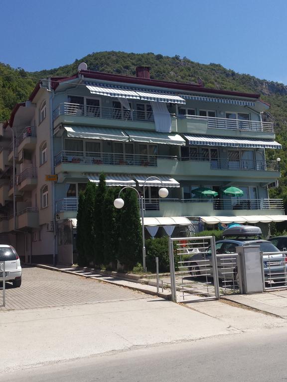 Gjole Apartments Лагадин Номер фото