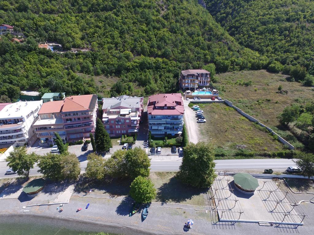 Gjole Apartments Лагадин Экстерьер фото